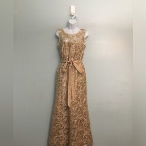 Betsy & Adam Champagne Gold Sequin Lace Midi Skirt